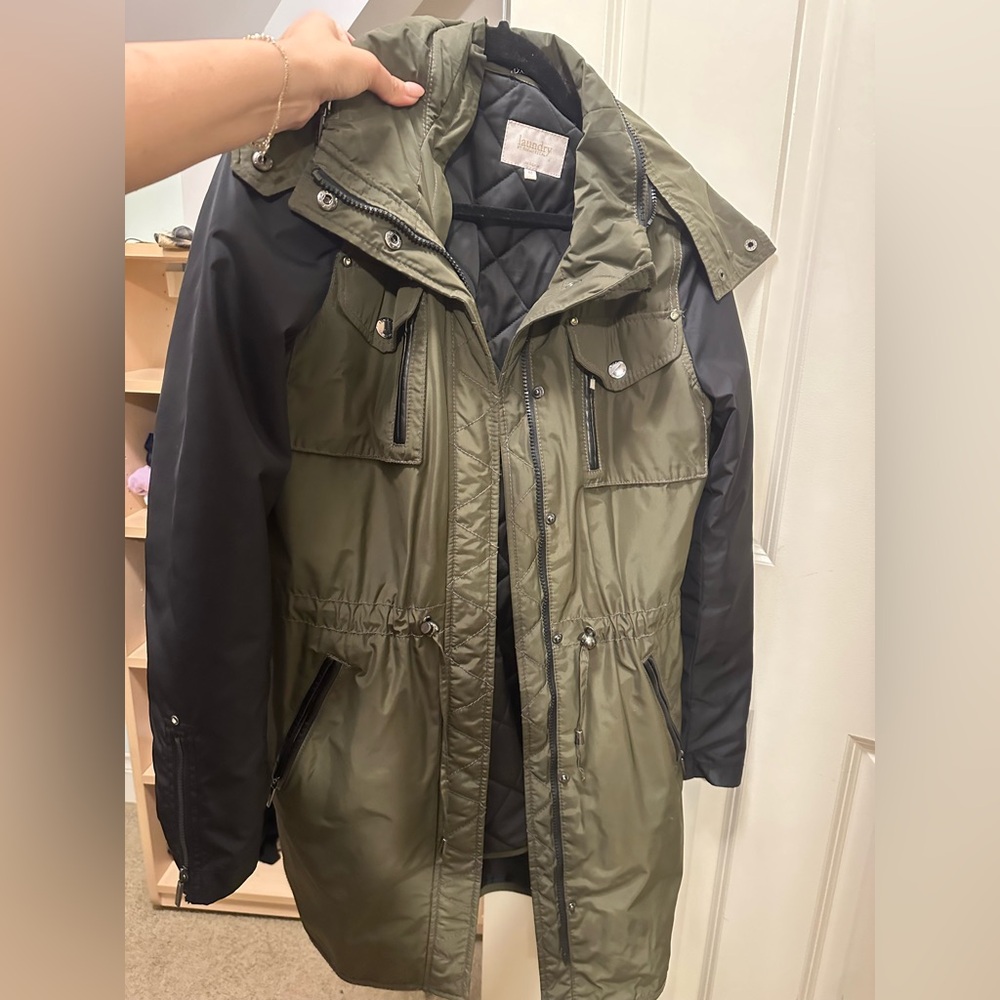 Laundry By Shelli Segal Black & Olive Parka Jacket (Medium)
